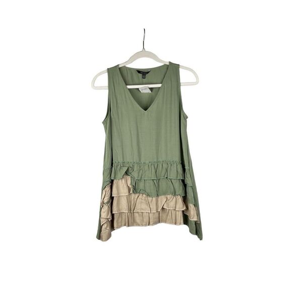 NWT Yak & Yeti Ruffled V-neck Tank Top Small - Picture 1 of 8